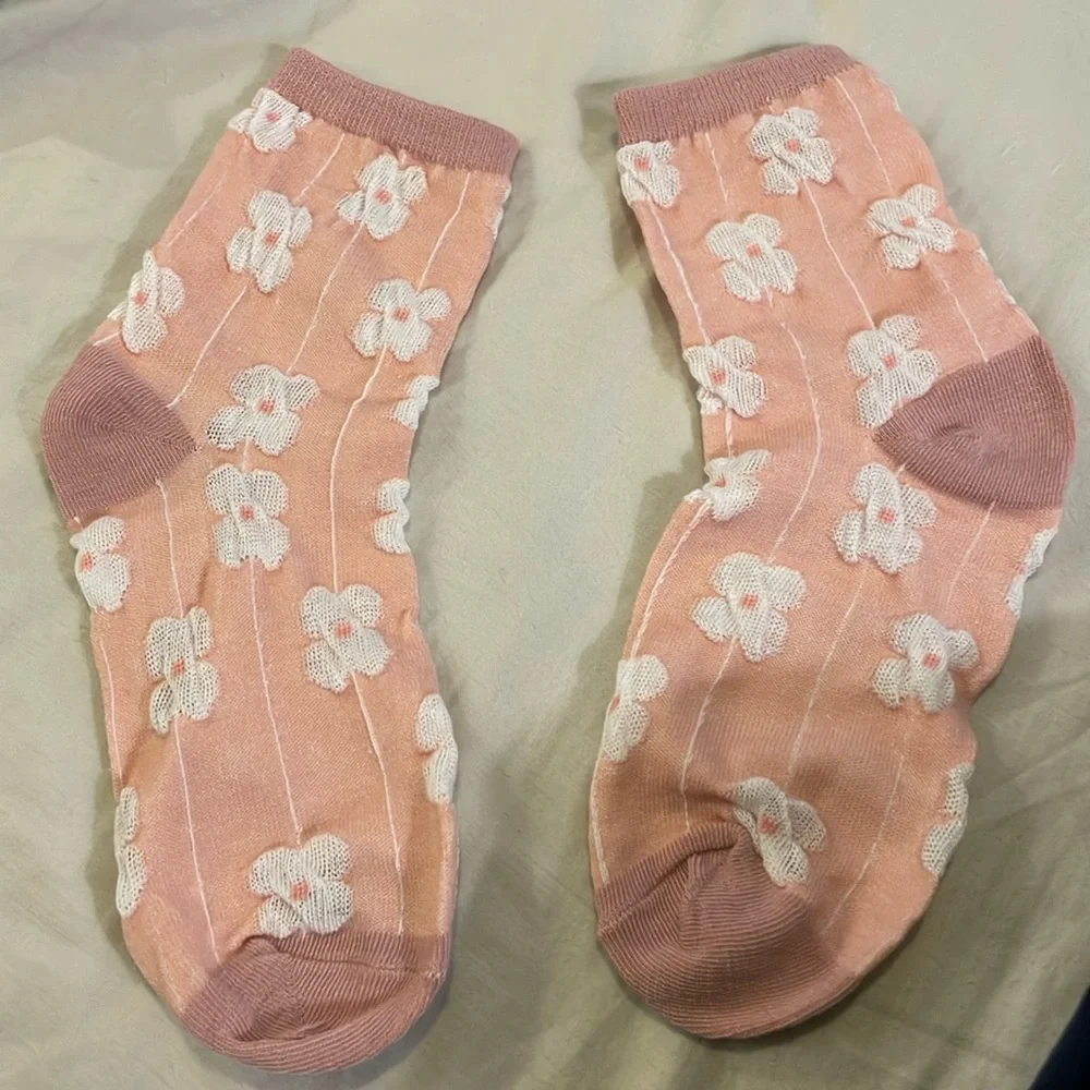 Vintage Floral Pink socks